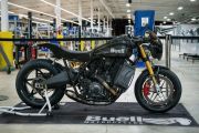 Buell pamerkan motor bergaya cafe racer