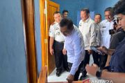 Menteri Imipas tinjau bedah rumah di lingkungan Lapas Warungkiara