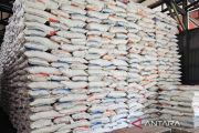 Bulog Natuna tambah stok beras 1.000 ton