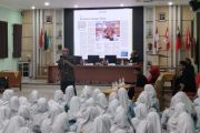 Menyulap ide receh menjadi esai keren