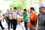 Polda Jambi Salurkan 1.000 Paket Sembako dan Lepas Bantuan Sosial Sambut Hari Bhayangkara ke-80