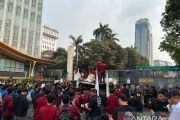 Polda Metro minta mahasiswa untuk bertahan sebelum aksi di Patung Kuda