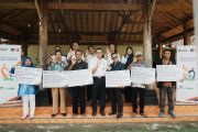 KAI Daop Yogyakarta salurkan bantuan TJSL untuk warga Bantul
