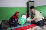 Wakil Ketua DPR Cucun resmikan rumah layak huni di Cisalak Bandung