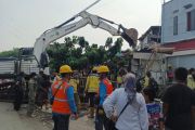 Pemkot Bandung tertibkan 174 bangunan liar di Jalan Terusan Pasirkoja