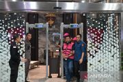 Mantan wakil kepala BGN Sony Sonjaya bungkam usai diperiksa Kejagung selama 9 jam