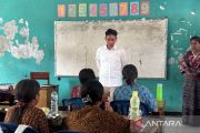 Wapres tinjau MBG di Ende, periksa fasilitas sekolah