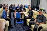 Komisi I DPRD Barut pastikan pendistribusian bantuan seragam dan peralatan sekolah lancar