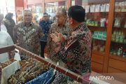 Bupati berharap Griya Kriya UMKM Banyumas perkuat pemasaran produk lokal