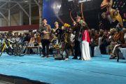 Gibran bagikan sepeda dan alat musik untuk peserta Pesparawi Nasional