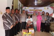 Momen rangkaian Hari Bhayangkara ke-80, Polres Pasaman Barat anjangsana ke purnawirawan dan warakawuri Polri