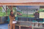 Pemkab Dharmasraya salurkan bantuan pertanian senilai Rp1,9 miliar