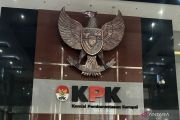 KPK memeriksa dua saksi untuk mengusut pembayaran sewa mesin EDC bank BUMN