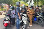 Bapenda Palangka Raya edukasi penunggak pajak kendaraan saat razia