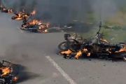 Bentrok warga  dengan PT Bridgestone di Sipispis, 28 unit kendaraan terbakar