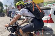 Petualang Swiss singgah di Riau dalam misi keliling dunia