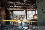 Sembilan regu  damkar dikerahkan guna padamkan kebakaran tempat biliar