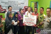 Anggota DPR RI salurkan bantuan ratusan juta untuk korban kebakaran di Bima