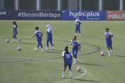 Sebanyak 16 tim sepak bola putri tanah air bersaing di Soccer League All-Stars Kudus
