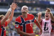 Pendukung Brasil-Norwegia menunjukkan kekompakan di New Jersey