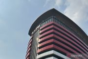 KPK sita 12.000 dolar Singapura dari Ketua DPRD Kuansing Juprizal terkait kasus suap