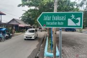 Pariaman pasang 101 plang arah evakuasi tingkatkan mitigasi tsunami