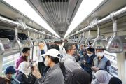 Agar Perjalanan Lebih Nyaman, Ini Tips Menggunakan LRT Jabodebek Saat Jam Sibuk