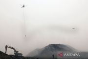BNPB: Heli pengebom air disetop seiring padamnya TPA Jatiwaringin