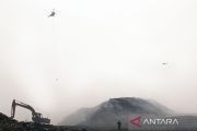 BNPB: Heli pengebom air disetop seiring padamnya TPA Jatiwaringin