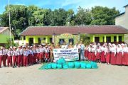 Sambut tahun ajaran baru, PT Globalindo Alam Perkasa kembali salurkan bantuan ratusan paket seragam sekolah