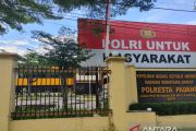 Polisi periksa siswa yang diduga merakit bom di Padang