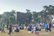 Bupati Bogor izinkan PKL berdagang di Alun-alun Tegar Beriman