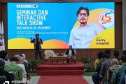 Ferry Irwandi mengajak mahasiswa UPGRIS kuasai seni bercerita di era digital