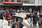 Polresta Padang rekonstruksi kasus penusukan di tempat karaoke