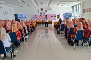 Pemkot Kendari latih warga buat suvenir dari limbah rumah tangga
