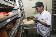 Produksi keju artisan di Sleman serap susu peternak lokal