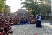 SMA Negeri 5 Pekanbaru dukung lingkungan sekolah bebas Bullying melalui Penyuluhan Hukum