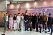 Cinta Laura-Randy Martin bintangi serial WeTV Sleeping with The Enemy