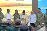 Prabowo leads nationwide military-assisted harvest across 43 locations