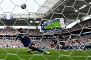 Inggris unggul telak 4-0 atas Prancis pada babak pertama