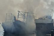 Korsleting saat perbaikan picu kebakaran tiga kapal di Muara Angke