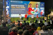 Menteri UMKM memfasilitasi pengemudi ojol nobar final Piala Dunia 2026