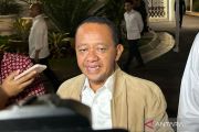 Bahlil: Pemerintah targetkan penerapan BBM campuran etanol mulai 2027