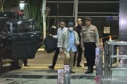 Bupati Lombok Barat Lalu tiba di Gedung KPK usai kena OTT