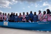 PLN Kendari edukasi dan beri bantuan perempuan pesisir kelola bank sampah
