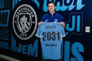 Gelandang Timnas Inggris Elliot Anderson resmi berseragam Manchester City