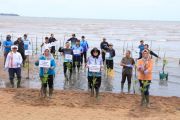 Pemprov Kepri tanam 1.000 bibit pohon mangrove di pesisir Pantai Pulau Dompak