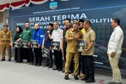 Pemprov Kaltara Serahkan Bankeu Rp2,8 Miliar Untuk 10 Parpol