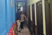 PT SBS perbaiki toilet SD Xaverius Emmanuel Tanjung Enim melalui program CSR
