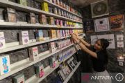 Indonesia urges child vape shield after live-stream controversy